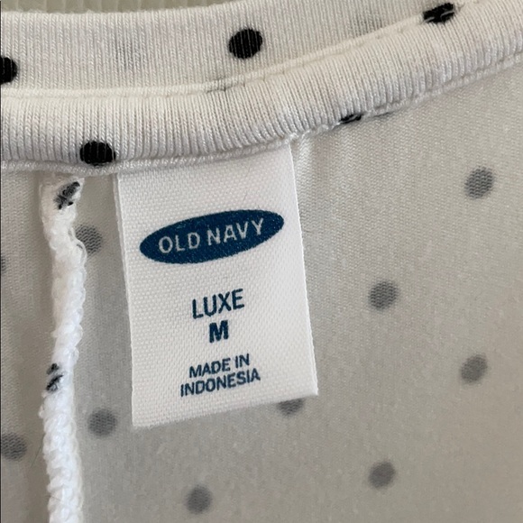 💰SOLD💰 Lot of 3 Sleeveless Tank Tops - Picture 8 of 8